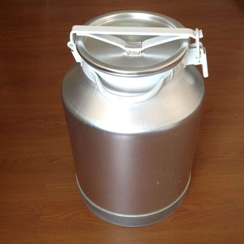 Milk transportation can made of Aluminum